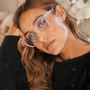 💖💖💖 Boutique Item: Clear Horn-Rimmed Frame Blue Light Blocker Glasses 💖💖💖